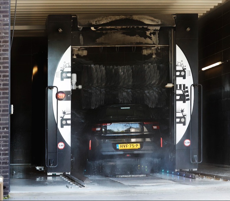 Content 24_content_image_17792772071370269660.jpg Wasstraat | Nijs Auto's