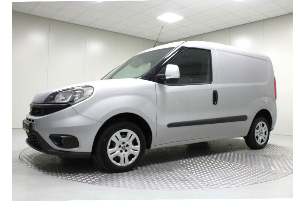 Opel Vivaro 1.6 CDTI L2H1 Edition | Euro 6 | Dealer Onderhouden | Trekhaak / Airco / Navi / PDC Achter / Houten Laadkasten / Bluetooth 44463274-33.jpg | Nijs Auto's