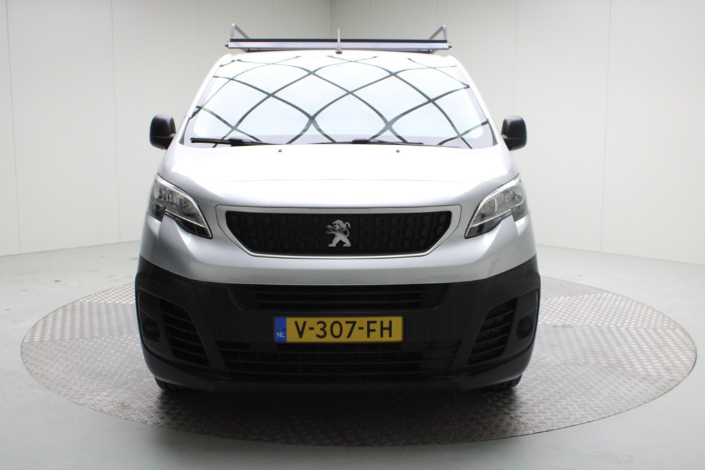41620194-7.jpg