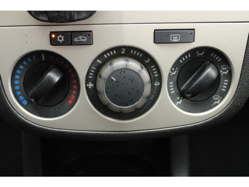 47442284-26.jpg