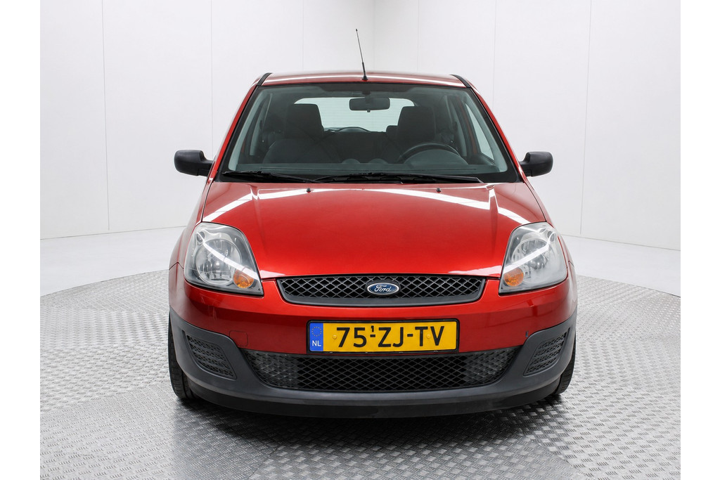 Ford Fiesta 1.6 TDCi Lease Titanium | euro 5 | climate | pdc achter | navi | cruise | bluetooth | elekr. inklapbare spiegels | 16 inch LM | 51314266-33.jpg | Nijs Auto's