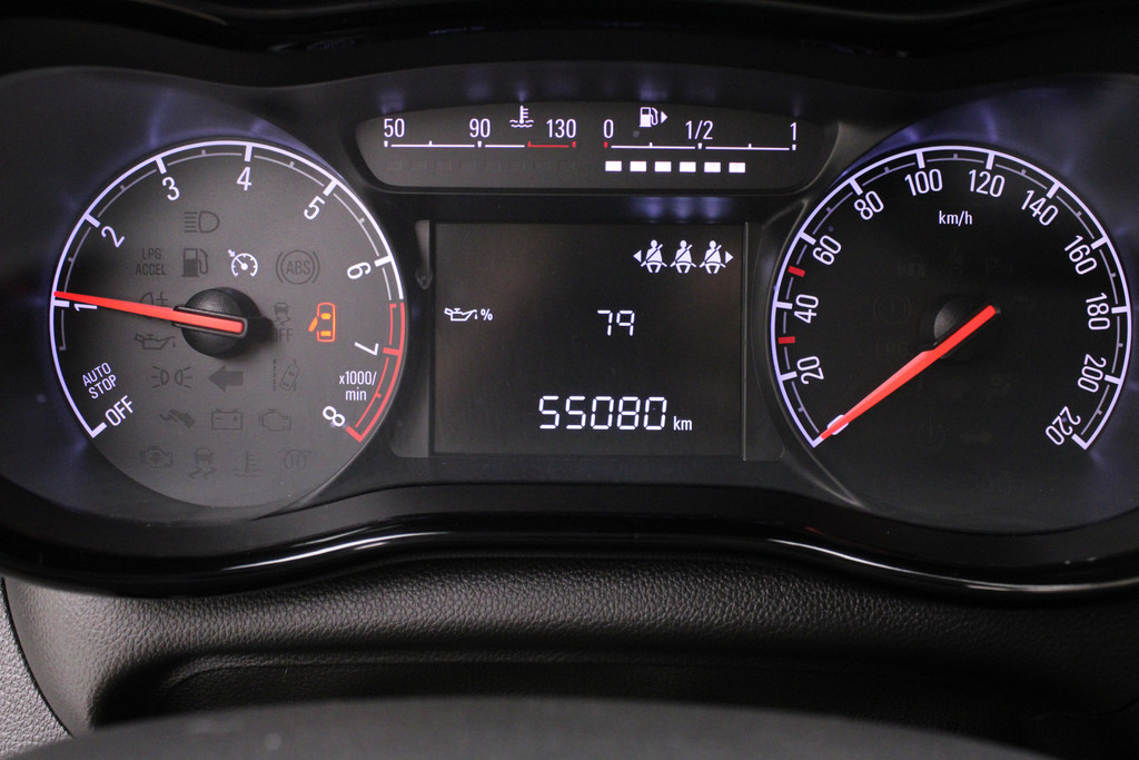 54599482-17.jpg