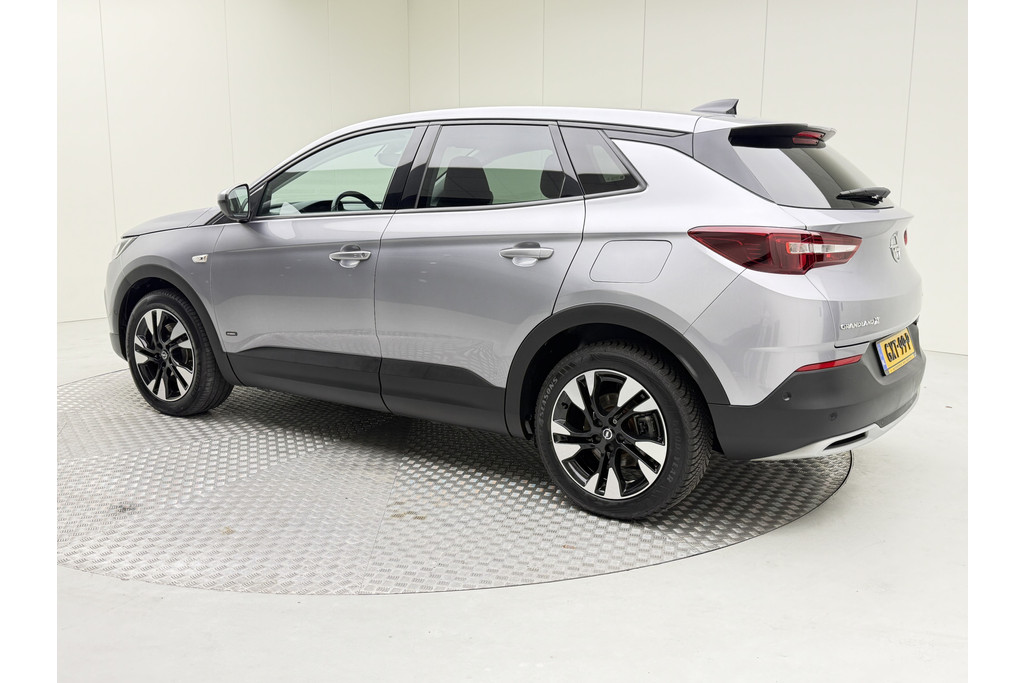 Volkswagen Touareg 6.0 W12 Sport Youngtimer | Automaat | TV Schermen Achter | Memoryseats | Xenon | Trekhaak | Climatebediening v&a 56464147-54.jpg | Nijs Auto's